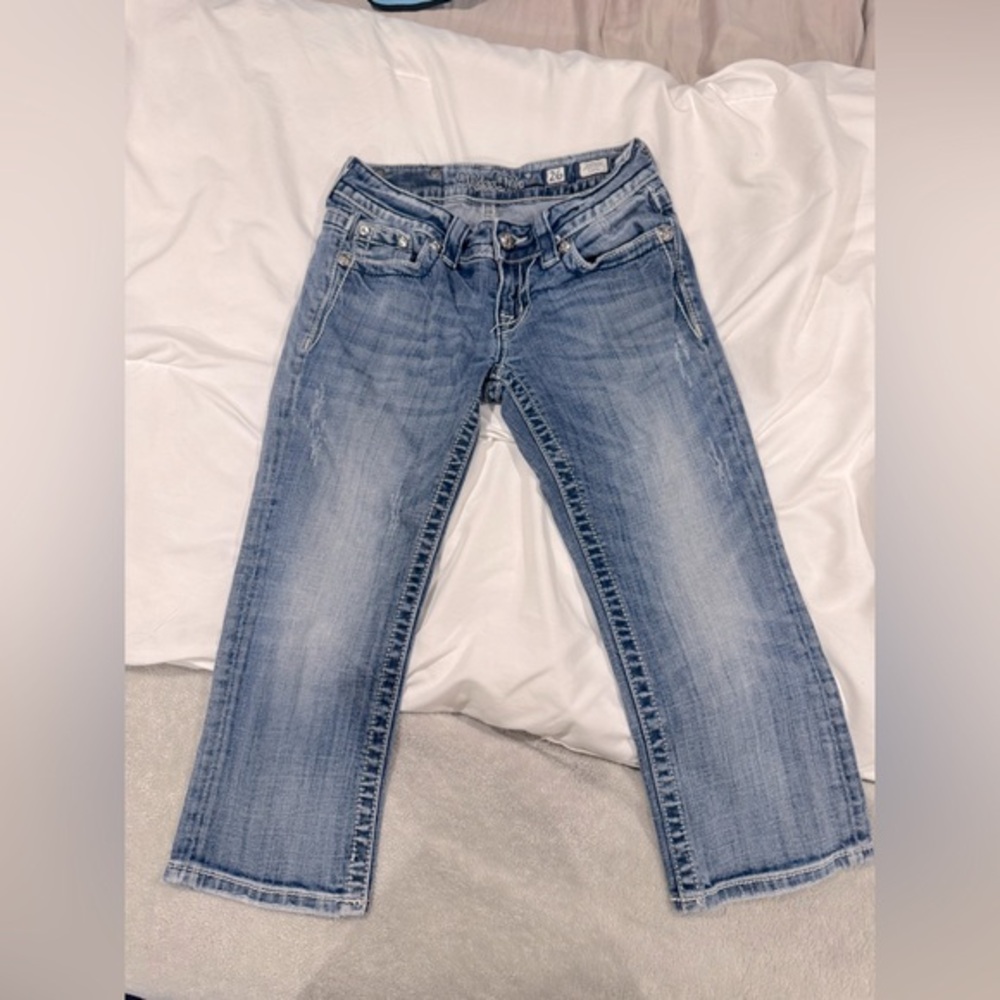 Vintage Miss Me Capris - JP5345P  - Color / Med 46 - Inseam 20 - Size 26